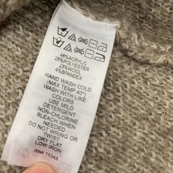 ELLEN TRACY FUNNEL NECK SWEATER JACKET - Picture 6 of 7